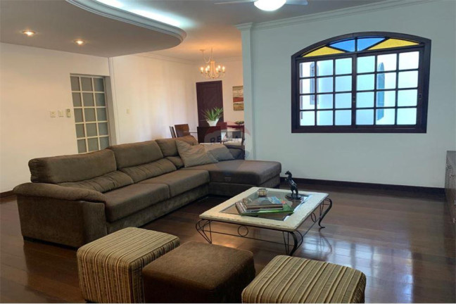 Imagem Casa com 6 Quartos à Venda, 450 m² em Pendotiba - Niterói Imagem Casa com 6 Quartos à Venda, 450 m² em Pendotiba - Niterói