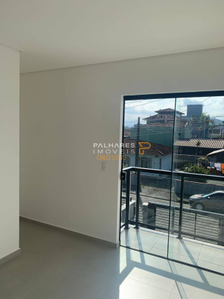 Imagem Casa com 2 Quartos à Venda, 65 m² em Iririú - Joinville