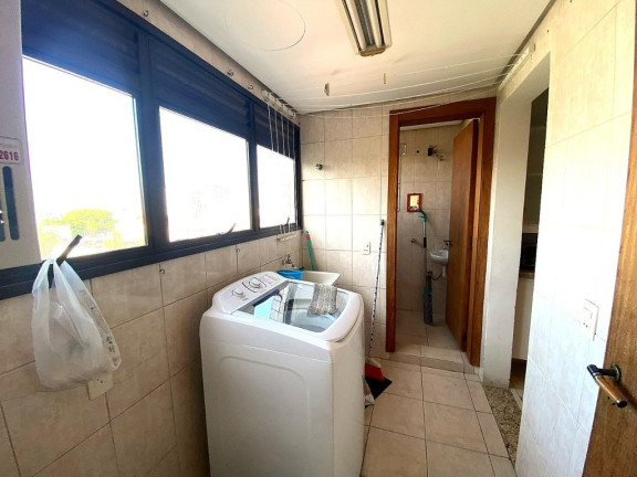 Imagem Apartamento com 3 Quartos à Venda, 118 m² em Rio Branco - Porto Alegre Imagem Apartamento com 3 Quartos à Venda, 118 m² em Rio Branco - Porto Alegre