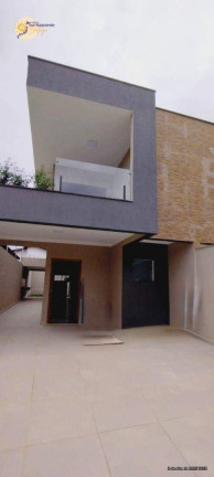 Imagem Sobrado com 3 Quartos à Venda, 165 m² em Indaiá - Bertioga Imagem Sobrado com 3 Quartos à Venda, 165 m² em Indaiá - Bertioga