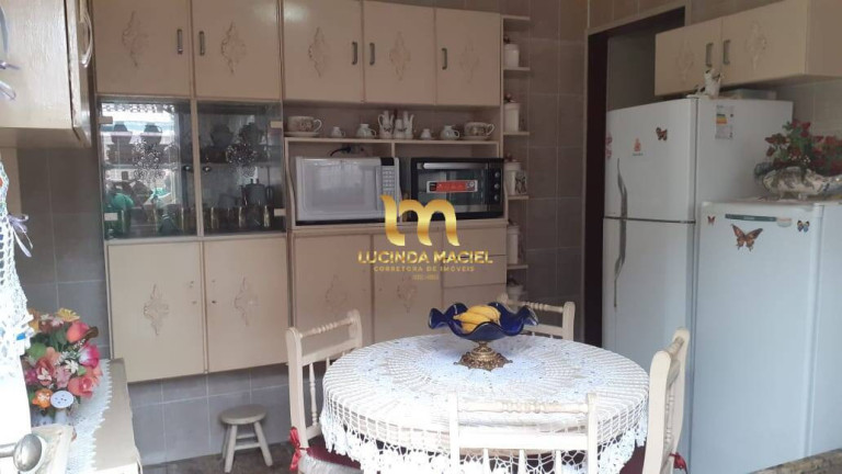 Imagem Casa com 3 Quartos à Venda, 210 m² em Maracanã - Praia Grande
