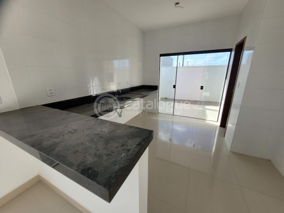 Imagem Casa de Condomínio com 3 Quartos à Venda, 240 m² em Cajupiranga - Parnamirim Imagem Casa de Condomínio com 3 Quartos à Venda, 240 m² em Cajupiranga - Parnamirim