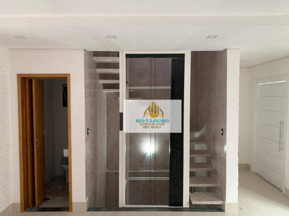 Imagem Sobrado com 3 Quartos à Venda, 226 m² em Parque Renato Maia - Guarulhos Imagem Sobrado com 3 Quartos à Venda, 226 m² em Parque Renato Maia - Guarulhos