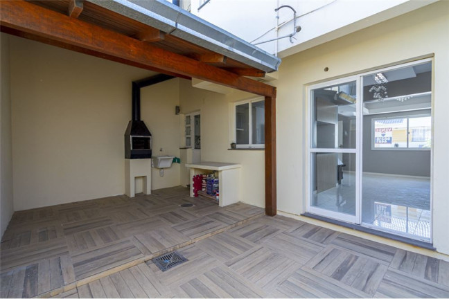 Imagem Casa com 3 Quartos à Venda, em Olaria - Canoas Imagem Casa com 3 Quartos à Venda, em Olaria - Canoas