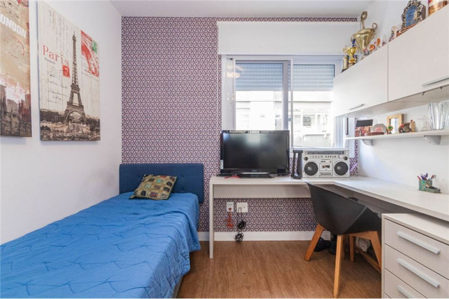 Imagem Imóvel com 2 Quartos à Venda, em Auxiliadora - Porto Alegre Imagem Imóvel com 2 Quartos à Venda, em Auxiliadora - Porto Alegre