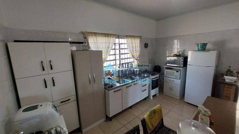 Imagem Casa com 4 Quartos à Venda, 185 m² em Centro - Balneário Pinhal Imagem Casa com 4 Quartos à Venda, 185 m² em Centro - Balneário Pinhal