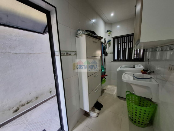 Imagem Casa com 5 Quartos à Venda, 200 m² Imagem Casa com 5 Quartos à Venda, 200 m²