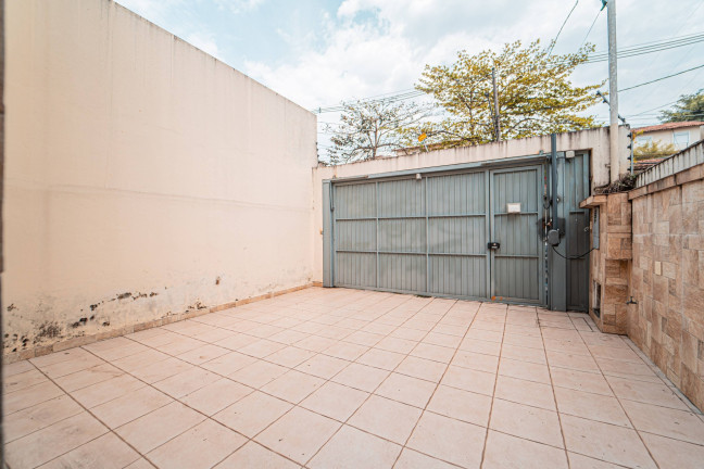 Casa com 3 Quartos à Venda, 177 m² em Interlagos - São Paulo