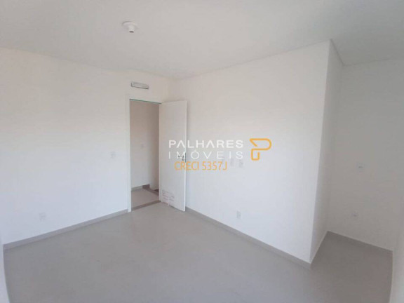 Imagem Casa com 2 Quartos à Venda, 65 m² em Iririú - Joinville