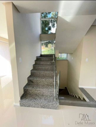 Imagem Sobrado com 3 Quartos à Venda, 179 m² em Colina Sorriso - Caxias Do Sul Imagem Sobrado com 3 Quartos à Venda, 179 m² em Colina Sorriso - Caxias Do Sul