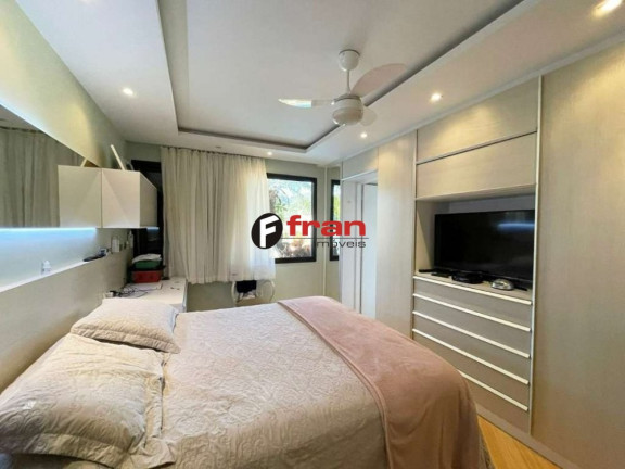Imagem Casa com 4 Quartos à Venda, 306 m² em Córrego Grande - Florianópolis