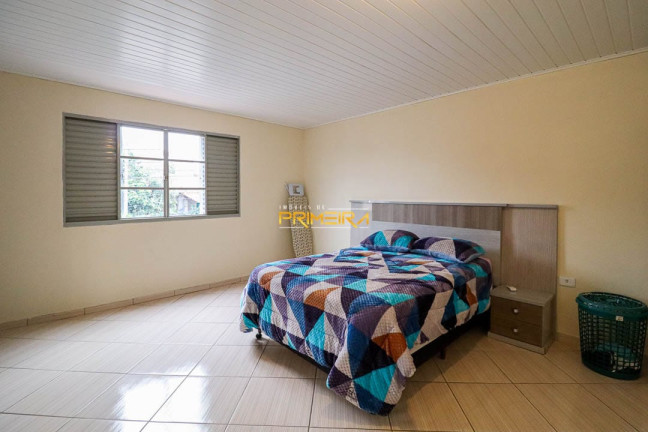 Imagem Sobrado com 3 Quartos à Venda, 200 m² em Xaxim - Curitiba
