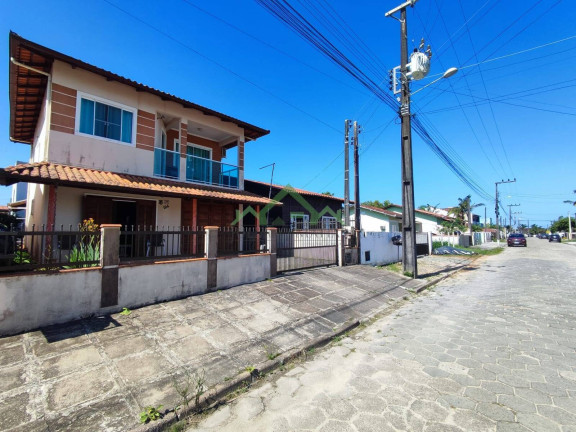 Imagem Sobrado com 3 Quartos à Venda, 288 m² em Costeira - Balneário Barra Do Sul