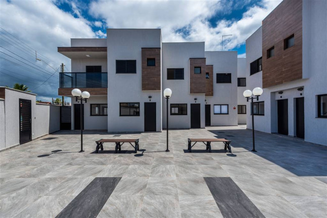 Imagem Casa de Condomínio com 2 Quartos à Venda, 98 m² em Vila Anhanguera - Mongagua