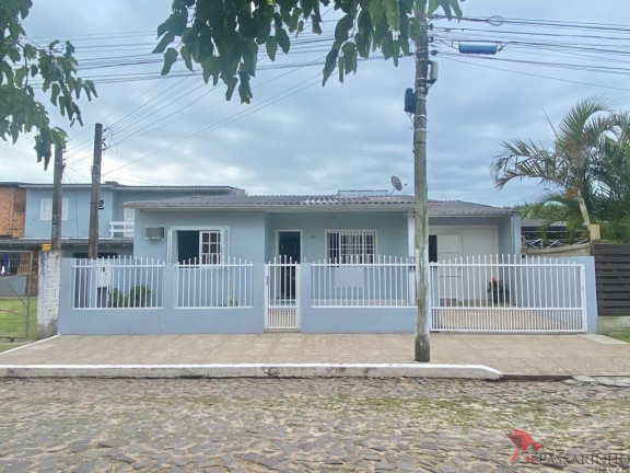 Casa com 3 Quartos à Venda, 250 m² em Igra Norte - Torres
