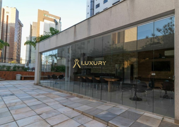 Imagem Imóvel com 4 Quartos à Venda, 329 m² em Belvedere - Belo Horizonte Imagem Imóvel com 4 Quartos à Venda, 329 m² em Belvedere - Belo Horizonte