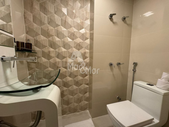 Imagem Flat com 3 Quartos à Venda, 113 m² em Pitangueiras - Guarujá Imagem Flat com 3 Quartos à Venda, 113 m² em Pitangueiras - Guarujá