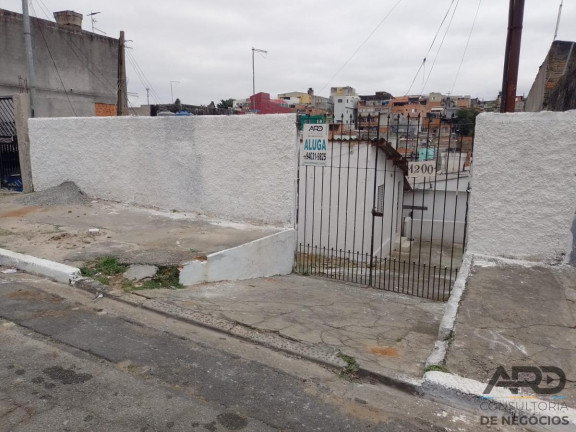 Casa com 1 Quarto para Alugar, 30 m² em Jardim Robrú - Guaianazes - São Paulo