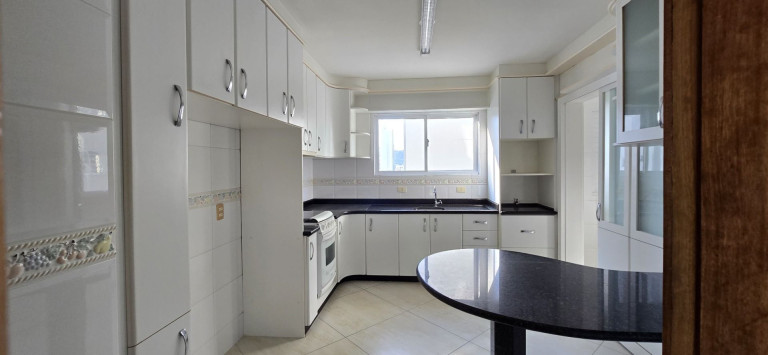 Imagem Apartamento com 3 Quartos à Venda, 114 m² em 2 Quadra Centro - Balneário Camboriú
