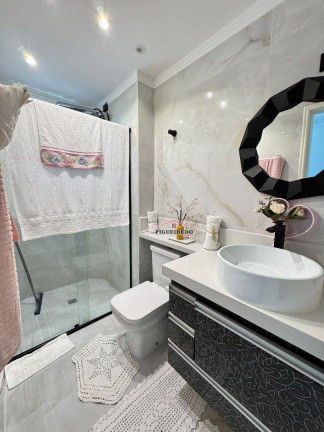 Imagem Apartamento com 2 Quartos à Venda, 132 m² em Vila Guilhermina - Praia Grande
