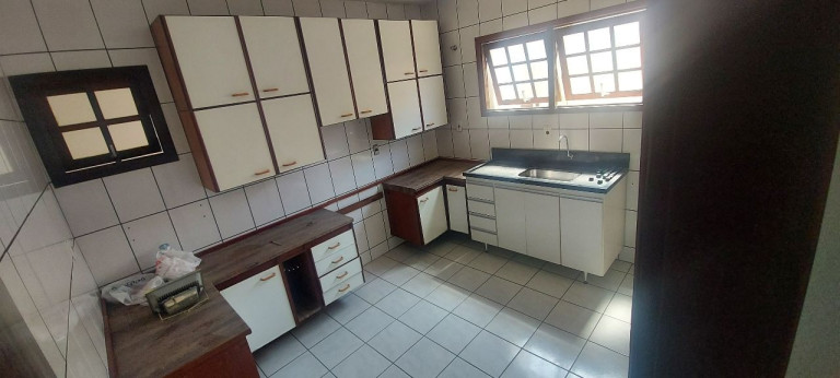 Imagem Sobrado com 3 Quartos à Venda, 180 m² em Vila Oliveira - Mogi Das Cruzes Imagem Sobrado com 3 Quartos à Venda, 180 m² em Vila Oliveira - Mogi Das Cruzes