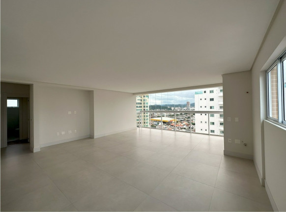 Imagem Apartamento com 3 Quartos à Venda, 189 m² em Centro - Balneário Camboriú Imagem Apartamento com 3 Quartos à Venda, 189 m² em Centro - Balneário Camboriú