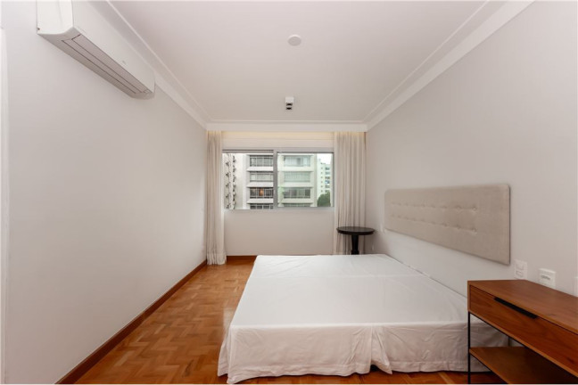 Imagem Apartamento com 3 Quartos à Venda, 198 m² em Itaim Bibi - São Paulo Imagem Apartamento com 3 Quartos à Venda, 198 m² em Itaim Bibi - São Paulo