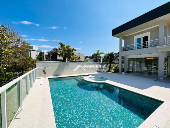 Imagem Casa com 6 Quartos à Venda, 355 m² em Riviera Módulo 24 - Bertioga Imagem Casa com 6 Quartos à Venda, 355 m² em Riviera Módulo 24 - Bertioga