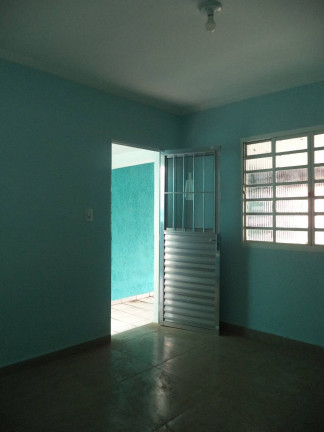 Imagem Casa com 2 Quartos à Venda, 70 m² em Jardim Santa Lúcia - Suzano Imagem Casa com 2 Quartos à Venda, 70 m² em Jardim Santa Lúcia - Suzano