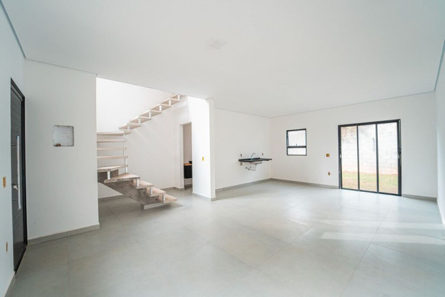 Imagem Casa com 3 Quartos à Venda, em Jardim Dos Pereiras (caucaia Do Alto) - Cotia Imagem Casa com 3 Quartos à Venda, em Jardim Dos Pereiras (caucaia Do Alto) - Cotia