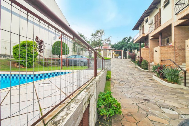 Imagem Casa com 3 Quartos à Venda, 183 m² em Ipanema - Porto Alegre Imagem Casa com 3 Quartos à Venda, 183 m² em Ipanema - Porto Alegre