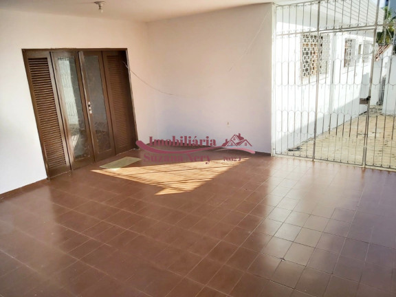 Casa com 3 Quartos à Venda,  em Barro Vermelho - Natal