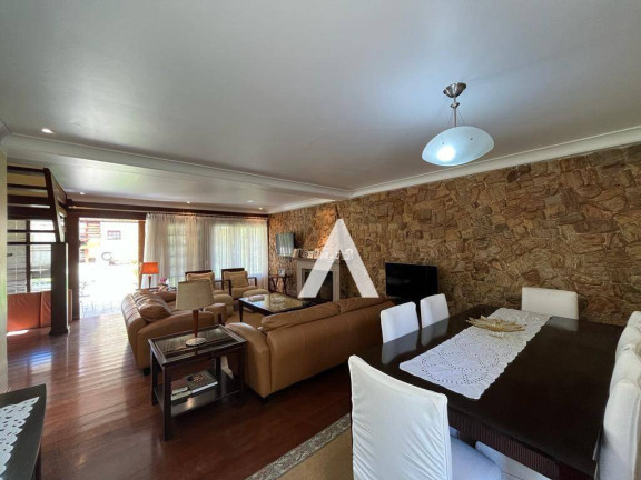 Imagem Casa com 4 Quartos à Venda, 186 m² em Alto - Teresópolis Imagem Casa com 4 Quartos à Venda, 186 m² em Alto - Teresópolis