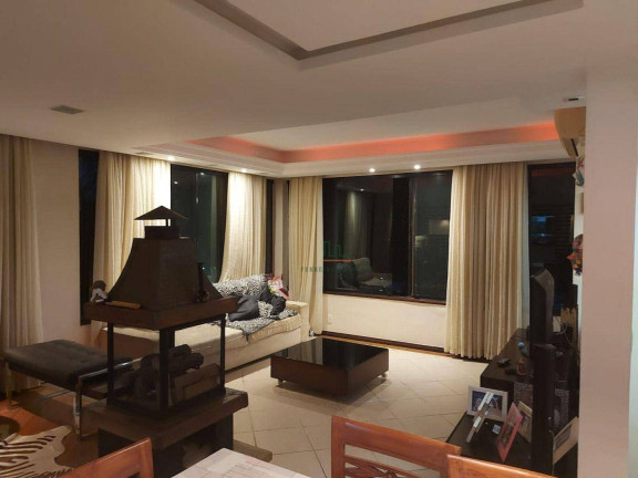 Imagem Casa com 4 Quartos à Venda ou Locação, 400 m² em Itaipu - Niterói Imagem Casa com 4 Quartos à Venda ou Locação, 400 m² em Itaipu - Niterói