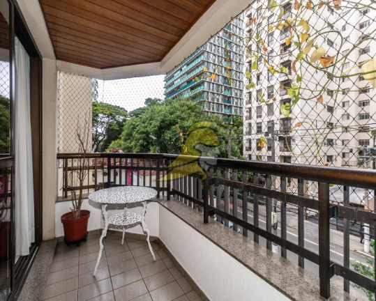 Imagem Apartamento com 4 Quartos para Alugar, 140 m² em Moema - São Paulo