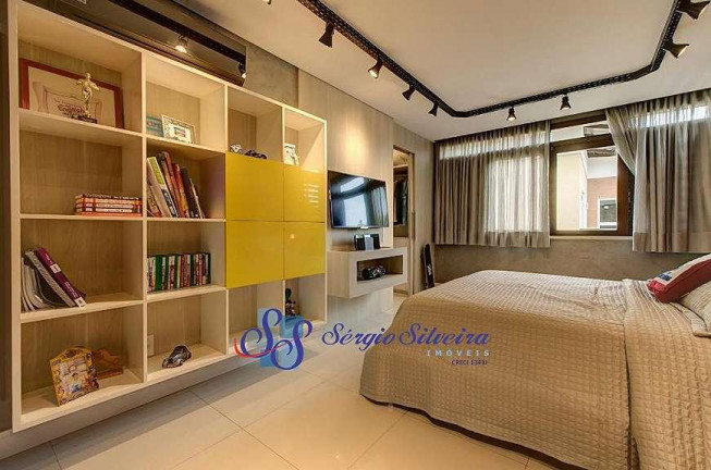Imagem Casa com 3 Quartos à Venda, 316 m² em Centro - Eusébio Imagem Casa com 3 Quartos à Venda, 316 m² em Centro - Eusébio
