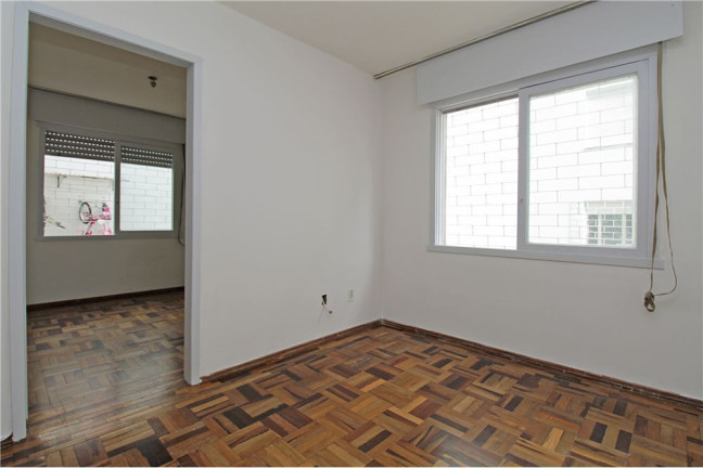 Imagem Imóvel com 1 Quarto à Venda, em Vila Ipiranga - Porto Alegre Imagem Imóvel com 1 Quarto à Venda, em Vila Ipiranga - Porto Alegre