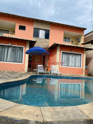 Casa de Condomínio com 3 Quartos à Venda,  em Peró - Cabo Frio