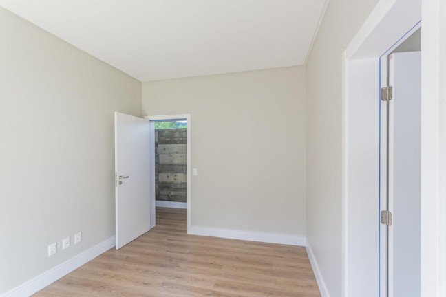Imagem Casa com 3 Quartos à Venda, 250 m² em Santa Regina - Camboriú