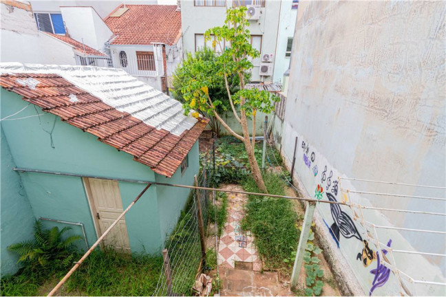 Imagem Casa com 4 Quartos à Venda, 98 m² em Petrópolis - Porto Alegre Imagem Casa com 4 Quartos à Venda, 98 m² em Petrópolis - Porto Alegre