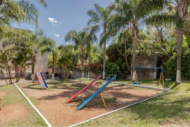 Imagem Imóvel com 2 Quartos à Venda, 38 m² em Glória - Porto Alegre Imagem Imóvel com 2 Quartos à Venda, 38 m² em Glória - Porto Alegre