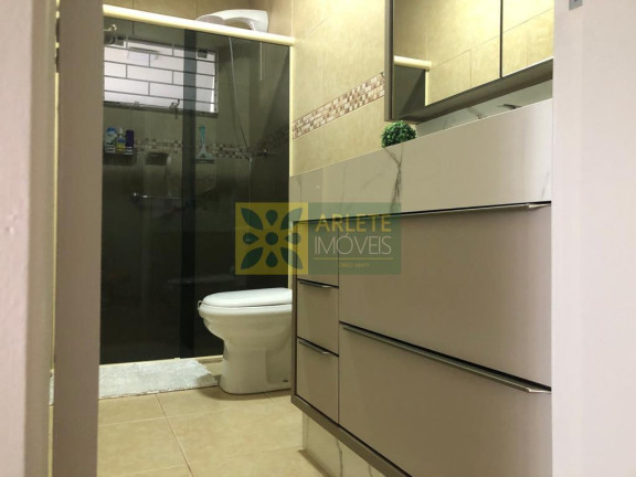 Imagem Casa com 2 Quartos à Venda, 70 m² em Centro - Tijucas Imagem Casa com 2 Quartos à Venda, 70 m² em Centro - Tijucas