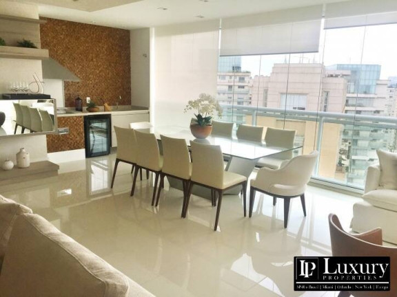 Imagem Cobertura com 4 Quartos à Venda, 272 m² em Vila Nova Conceição - São Paulo