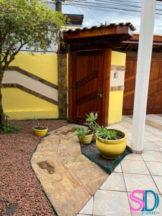 Imagem Sobrado com 6 Quartos à Venda, 375 m² em Centro - Ubatuba
