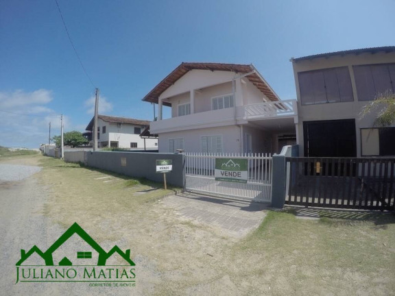 Imagem Sobrado com 4 Quartos à Venda, 220 m² em Centro - Balneário Barra Do Sul