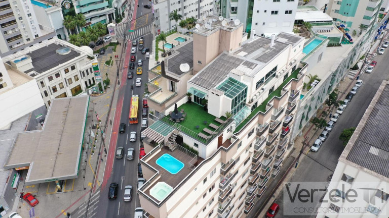 Imagem Apartamento com 4 Quartos para Temporada, 250 m² em Centro - Balneário Camboriú