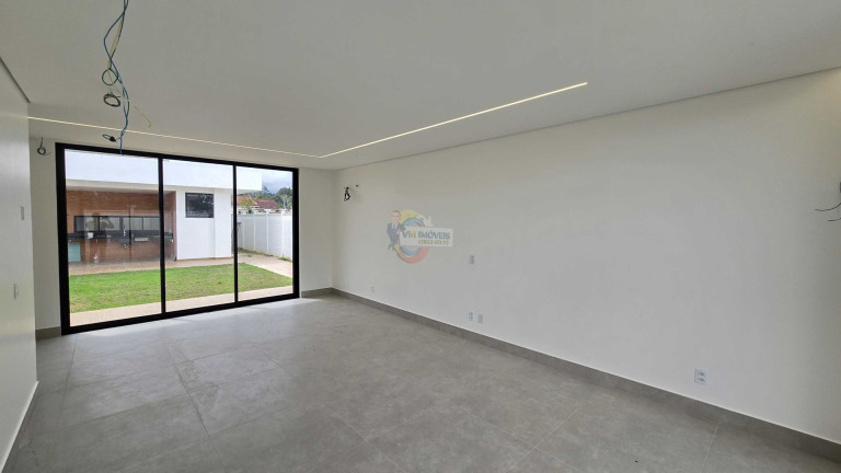 Imagem Casa com 4 Quartos à Venda, 510 m² em Tarumã - Manaus Imagem Casa com 4 Quartos à Venda, 510 m² em Tarumã - Manaus