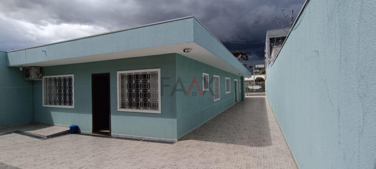 Imagem Casa com 4 Quartos à Venda, 197 m² em Santana - Guarapuava Imagem Casa com 4 Quartos à Venda, 197 m² em Santana - Guarapuava