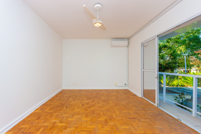 Imagem Casa com 3 Quartos à Venda, 300 m² em Planalto Paulista - São Paulo Imagem Casa com 3 Quartos à Venda, 300 m² em Planalto Paulista - São Paulo