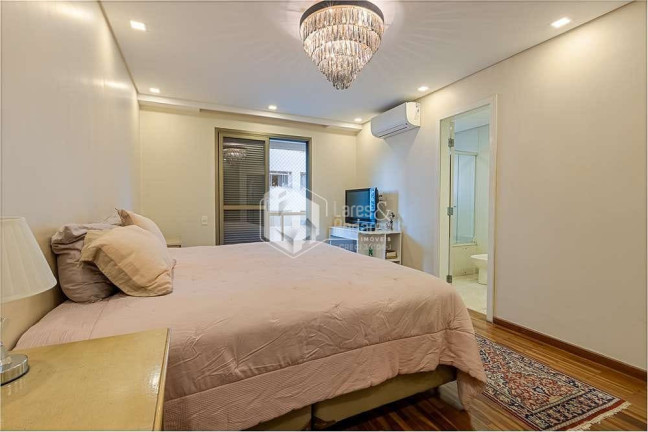 Imagem Apartamento com 3 Quartos à Venda, 193 m² em Moema - São Paulo